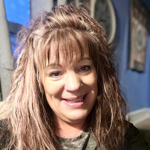 Meet your Posher, Alisa